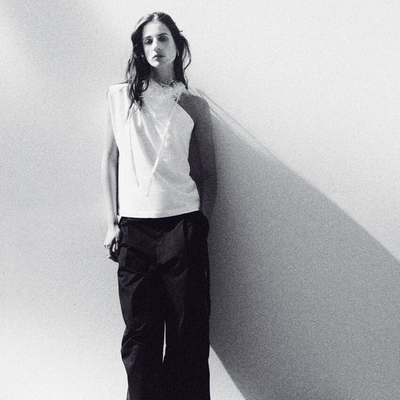 Zara Asymmetric Top - Picture 5 of 5